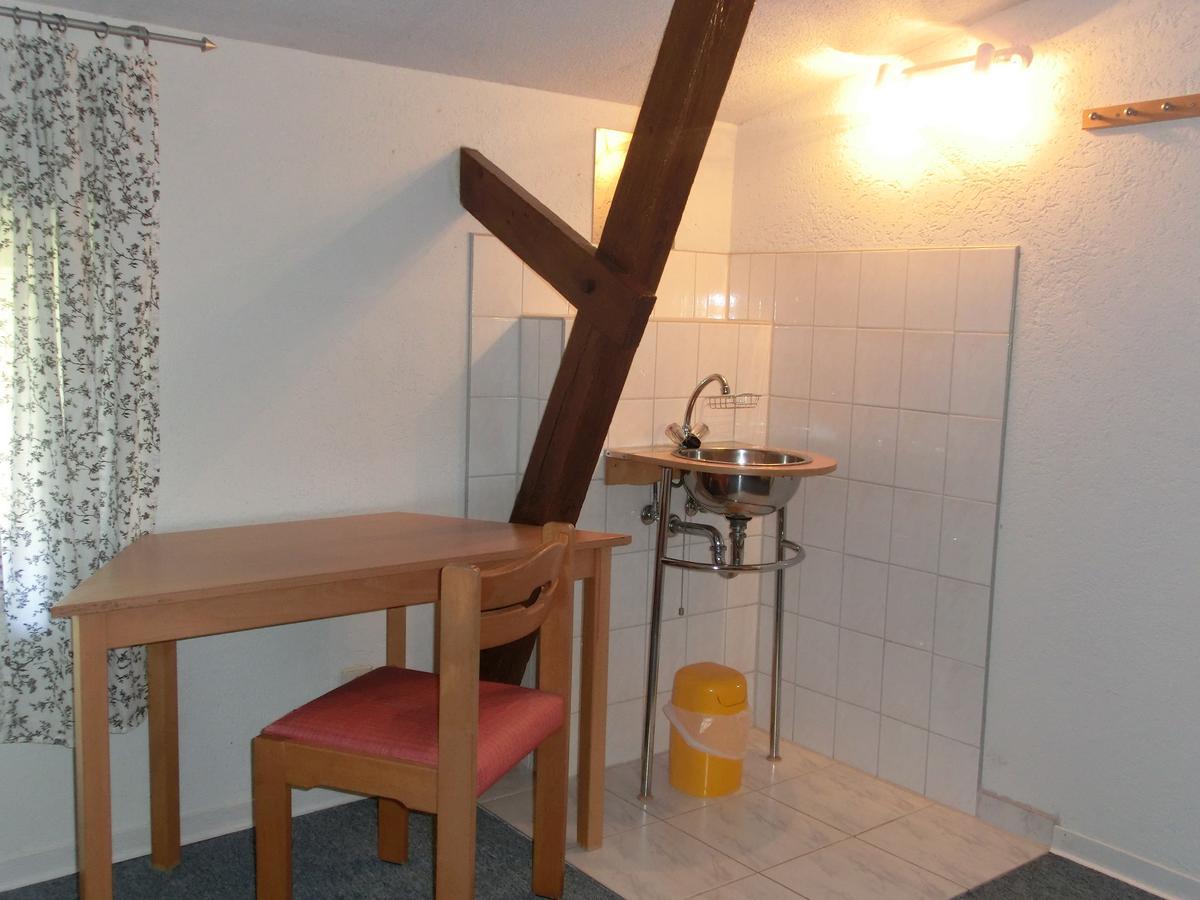 Domane Neu Gaarz Hostel الغرفة الصورة
