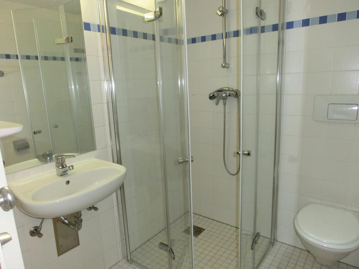 Domane Neu Gaarz Hostel المظهر الخارجي الصورة