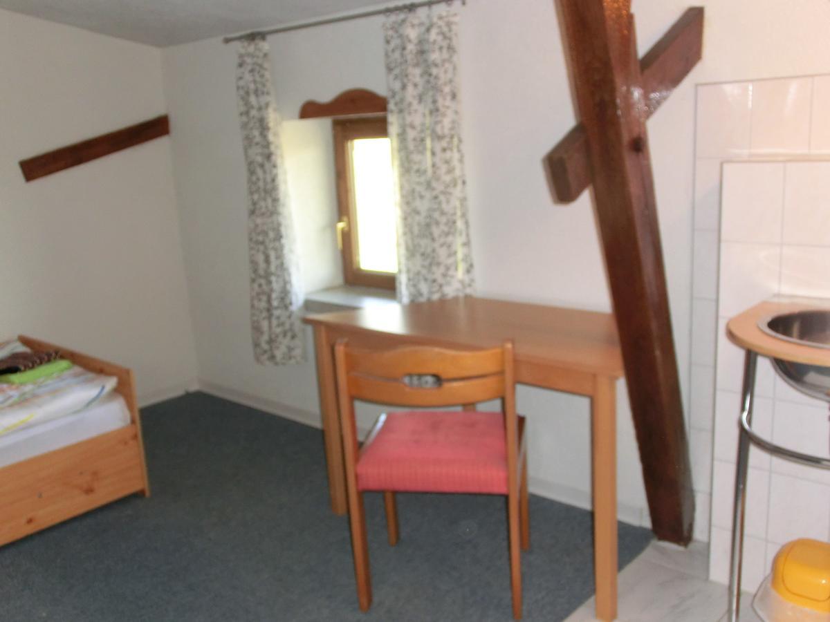 Domane Neu Gaarz Hostel الغرفة الصورة