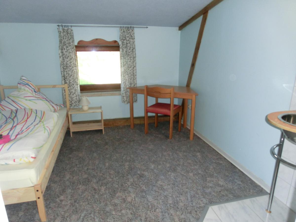 Domane Neu Gaarz Hostel الغرفة الصورة