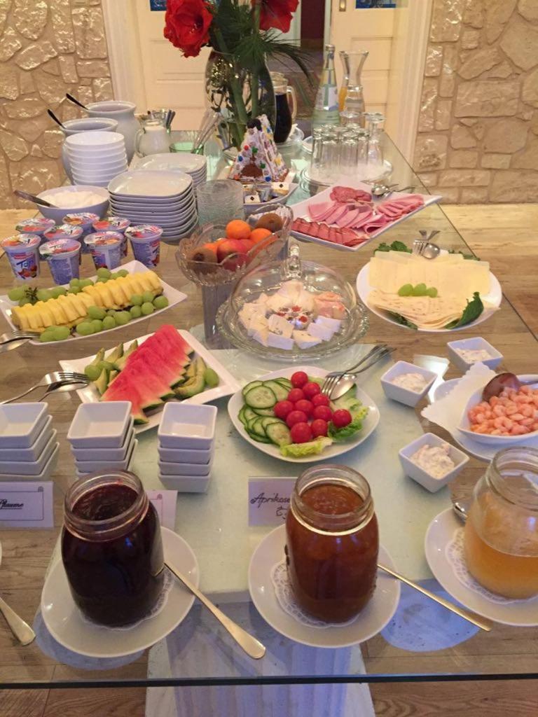 Domane Neu Gaarz Hostel المظهر الخارجي الصورة